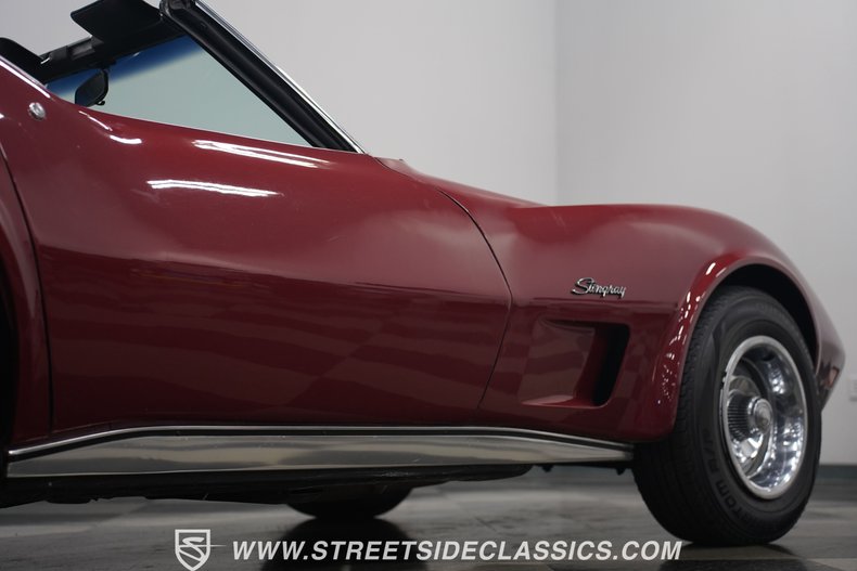 Unknown-Corvette-1975-Dark-Red-Metallic-Black-37