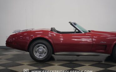 Unknown-Corvette-1975-Dark-Red-Metallic-Black-38