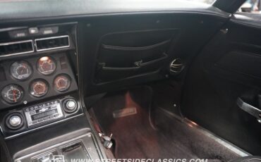 Unknown-Corvette-1975-Dark-Red-Metallic-Black-4