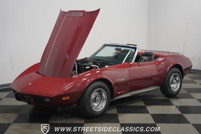 Unknown-Corvette-1975-Dark-Red-Metallic-Black-40