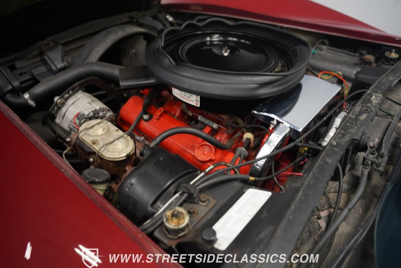 Unknown-Corvette-1975-Dark-Red-Metallic-Black-44