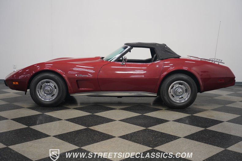 Unknown-Corvette-1975-Dark-Red-Metallic-Black