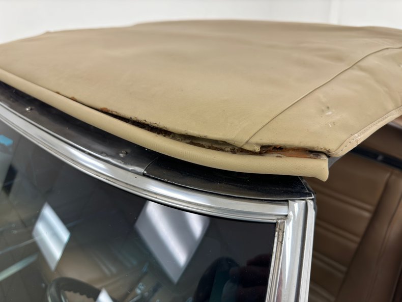 Unknown-Corvette-1975-Medium-Saddle-Metall-Medium-Saddle-27