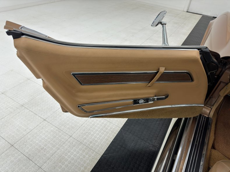 Unknown-Corvette-1975-Medium-Saddle-Metall-Medium-Saddle-34