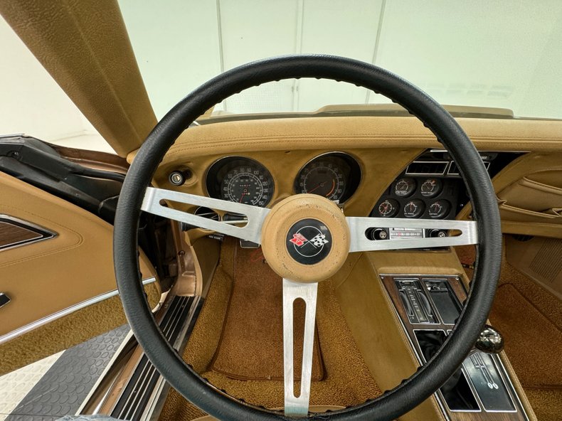 Unknown-Corvette-1975-Medium-Saddle-Metall-Medium-Saddle-41