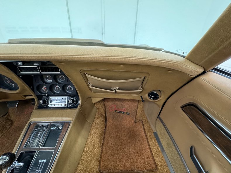 Unknown-Corvette-1975-Medium-Saddle-Metall-Medium-Saddle-45