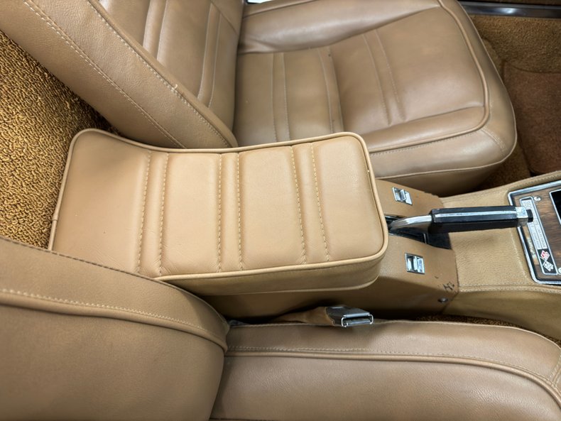 Unknown-Corvette-1975-Medium-Saddle-Metall-Medium-Saddle-6