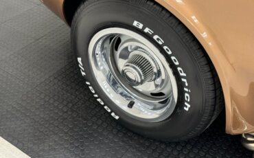 Unknown-Corvette-1975-Medium-Saddle-Metall-Medium-Saddle-8