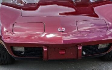Unknown-Corvette-1975-Red-4
