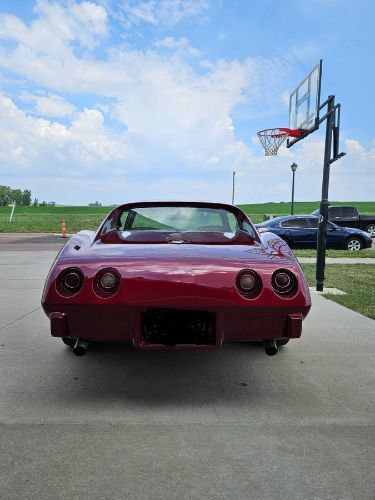 Unknown-Corvette-1975-Red-6