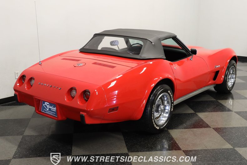 Unknown-Corvette-1975-Red-Black-11