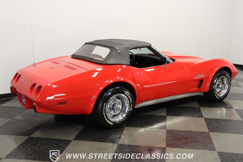 Unknown-Corvette-1975-Red-Black-12