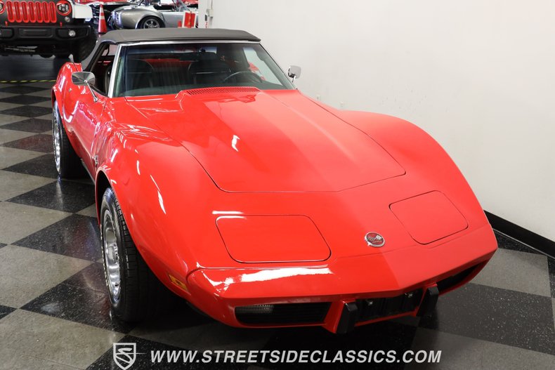 Unknown-Corvette-1975-Red-Black-15