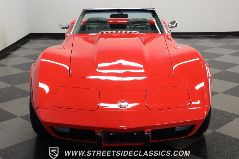 Unknown-Corvette-1975-Red-Black-16