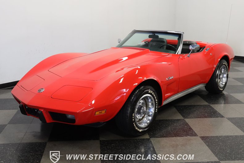 Unknown-Corvette-1975-Red-Black-18