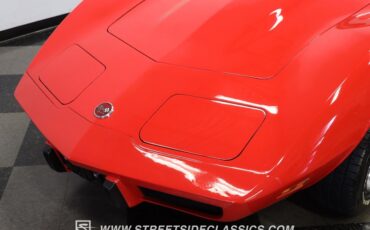 Unknown-Corvette-1975-Red-Black-19