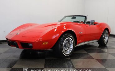 Unknown-Corvette-1975-Red-Black-21