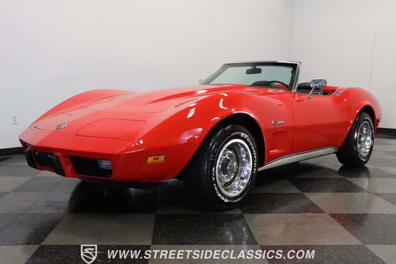 Unknown-Corvette-1975-Red-Black-21
