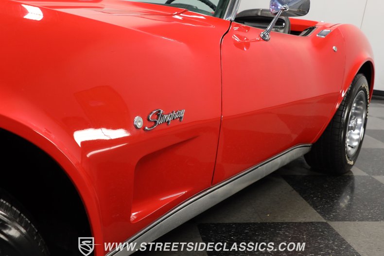 Unknown-Corvette-1975-Red-Black-22
