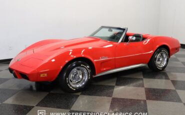 Unknown-Corvette-1975-Red-Black-24