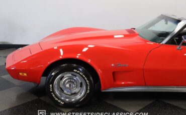 Unknown-Corvette-1975-Red-Black-26