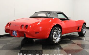 Unknown-Corvette-1975-Red-Black-29