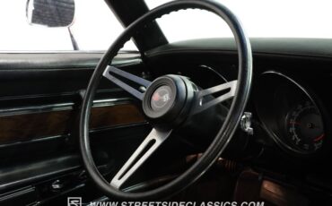 Unknown-Corvette-1975-Red-Black-4