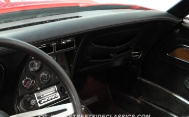 Unknown-Corvette-1975-Red-Black-43