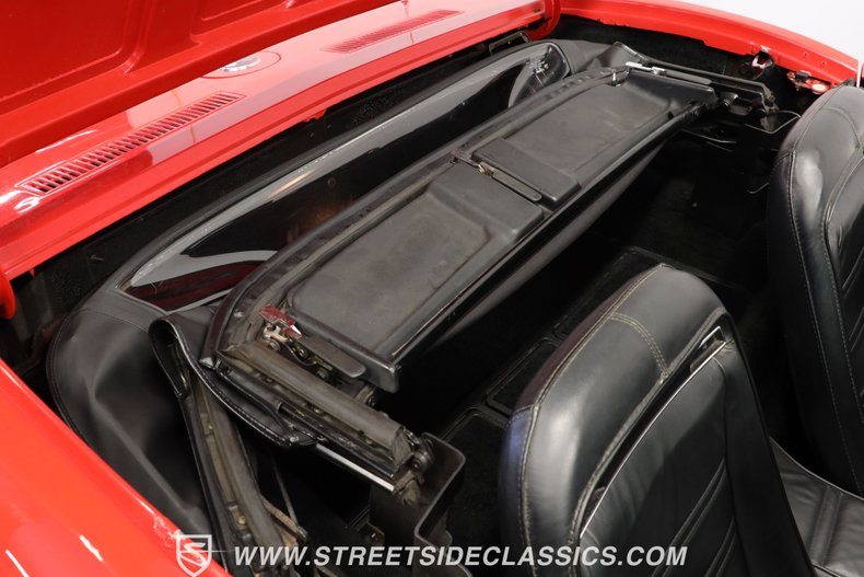 Unknown-Corvette-1975-Red-Black-46