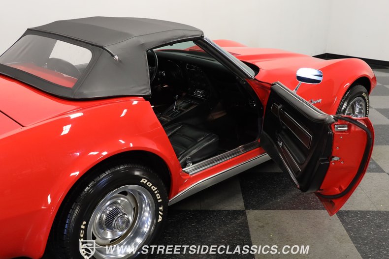Unknown-Corvette-1975-Red-Black-7