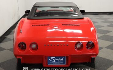 Unknown-Corvette-1975-Red-Black-9