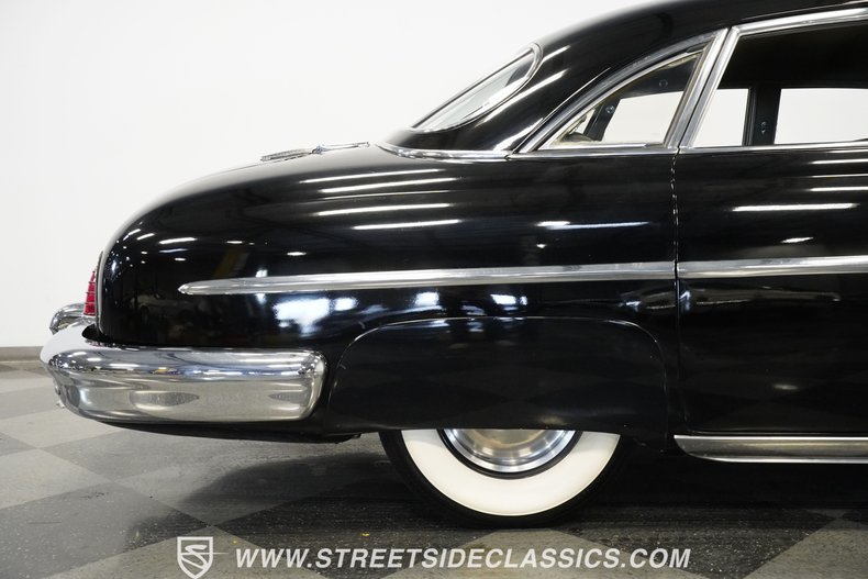 Unknown-Cosmopolitan-1951-Black-Green-22