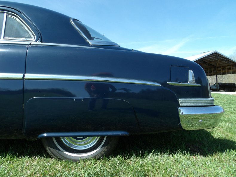 Unknown-Cosmopolitan-1951-Dark-Blue-White-35