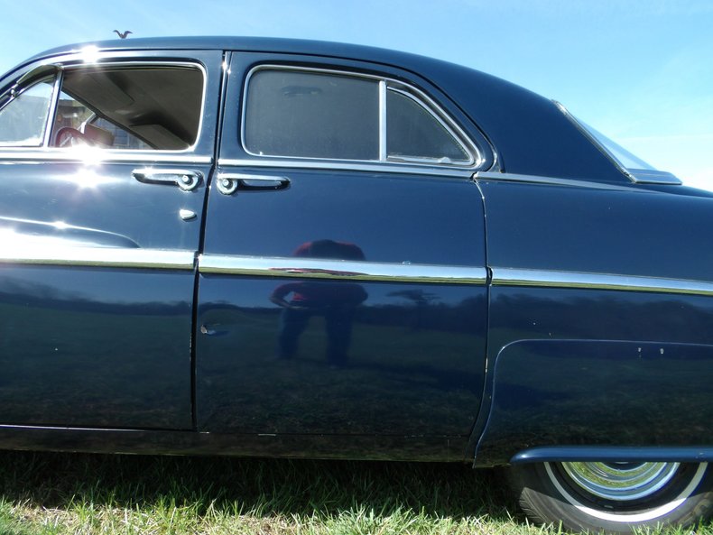 Unknown-Cosmopolitan-1951-Dark-Blue-White-36