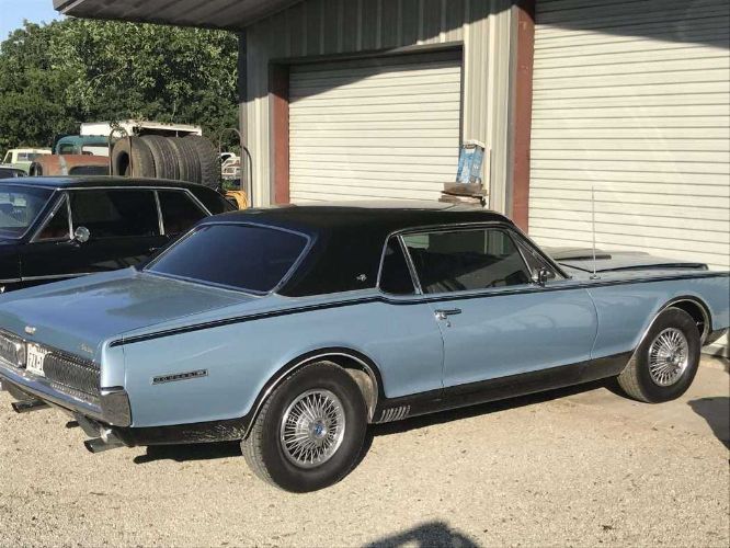 Unknown-Cougar-1967-Blue-Black-14