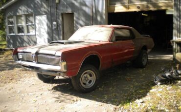 Unknown-Cougar-1967-Red-10