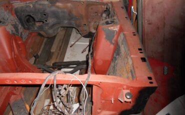 Unknown-Cougar-1967-Red-3
