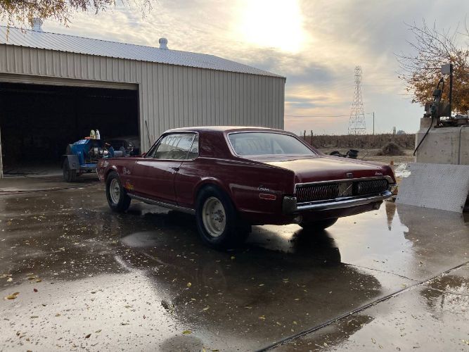 Unknown-Cougar-1968-Red-11