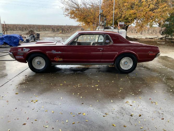 Unknown-Cougar-1968-Red-14