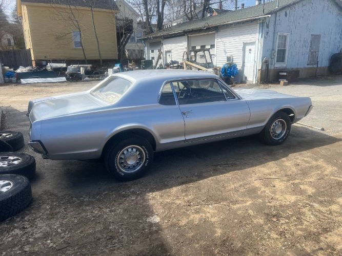 Unknown-Cougar-1968-Silver-1
