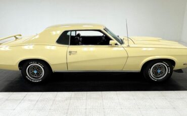 Unknown-Cougar-1969-Yellow-Black-11