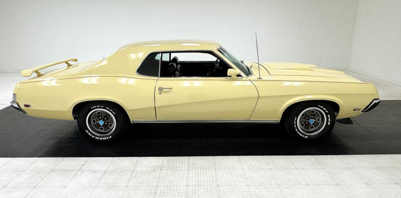 Unknown-Cougar-1969-Yellow-Black-11