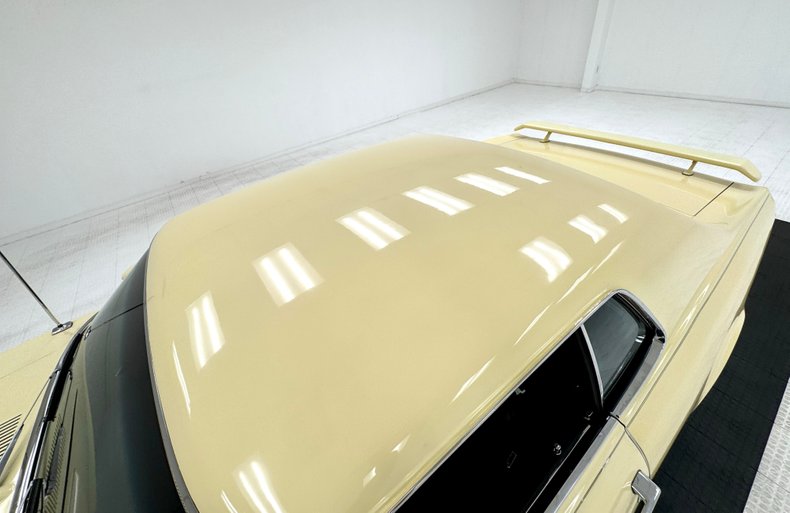 Unknown-Cougar-1969-Yellow-Black-19