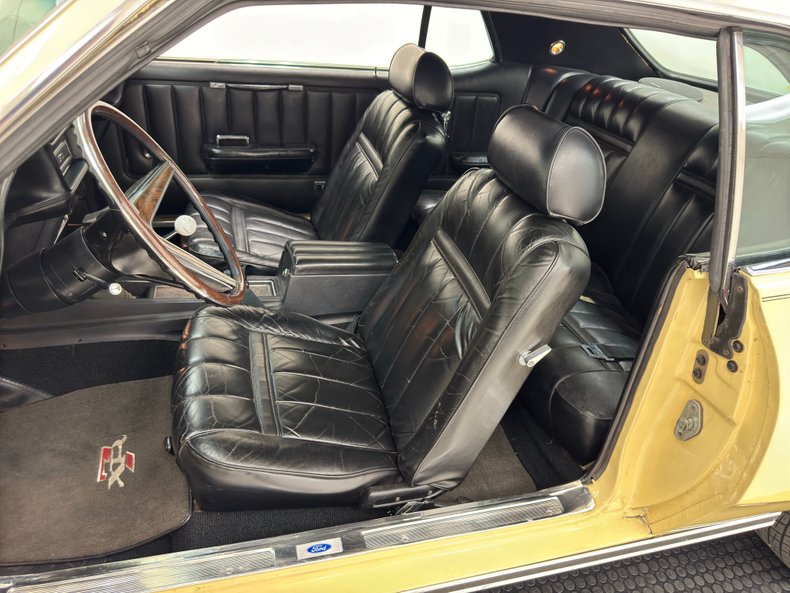 Unknown-Cougar-1969-Yellow-Black-36