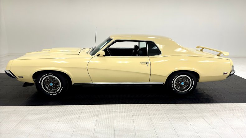 Unknown-Cougar-1969-Yellow-Black-7