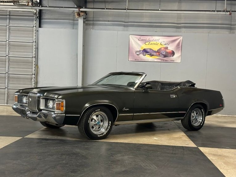 Unknown-Cougar-xr7-1971-Dark-Green-Metalli-Black-19