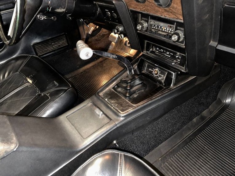 Unknown-Cougar-xr7-1971-Dark-Green-Metalli-Black-26
