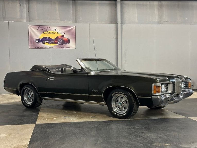 Unknown-Cougar-xr7-1971-Dark-Green-Metalli-Black-46