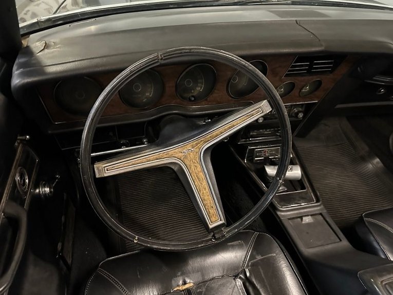 Unknown-Cougar-xr7-1971-Dark-Green-Metalli-Black-9