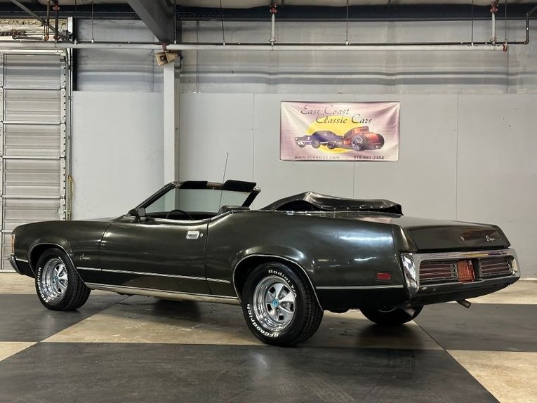 Unknown-Cougar-xr7-1971-Dark-Green-Metalli-Black